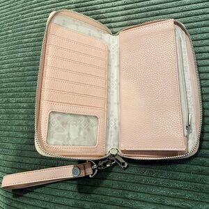 Pink clutch wristlet - Jewell by thirty-one